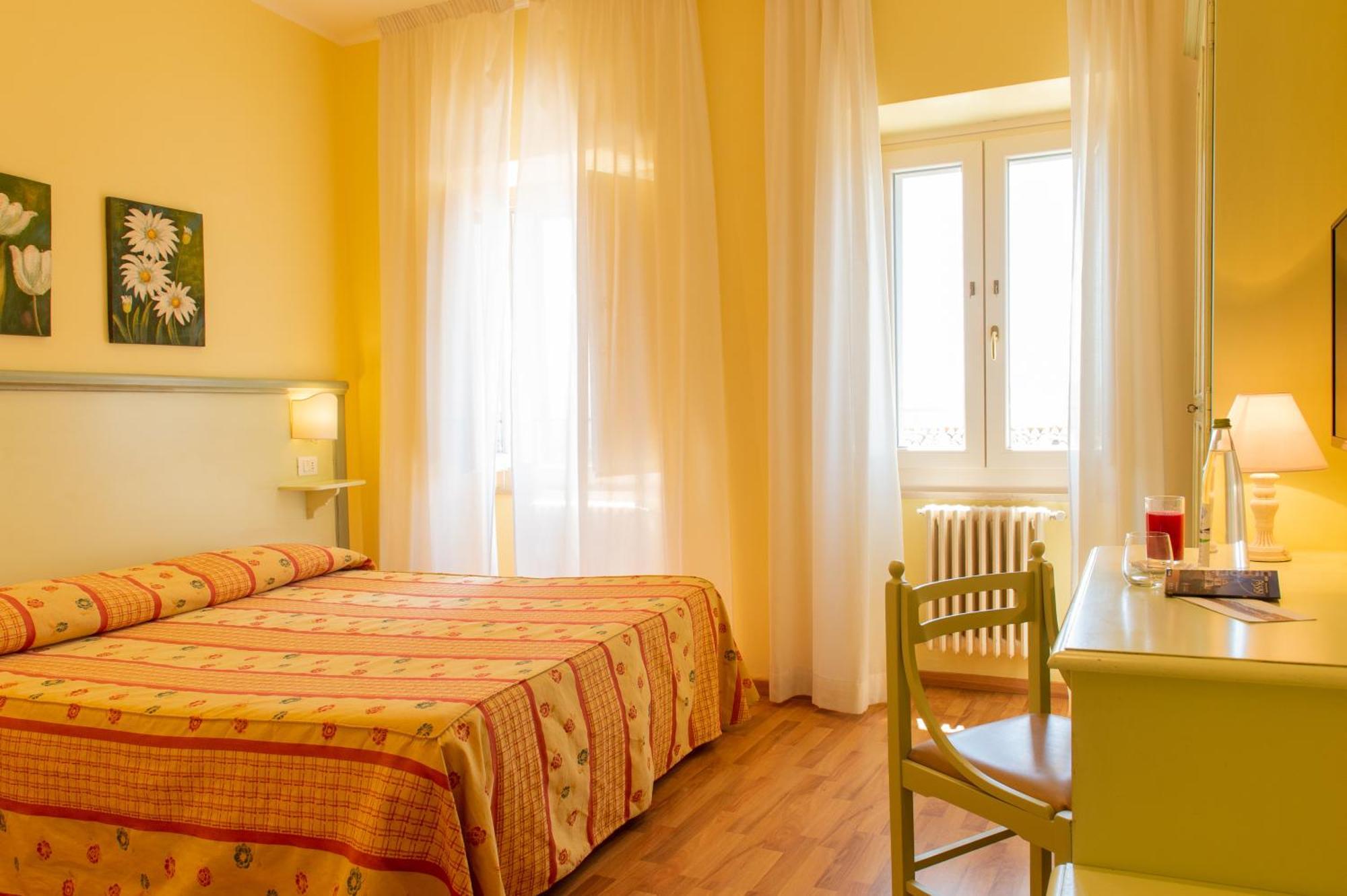 Hotel Minerva Assisi Esterno foto