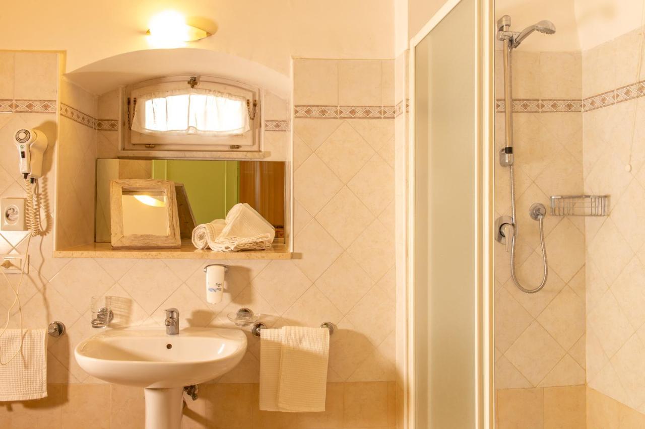 Hotel Minerva Assisi Esterno foto