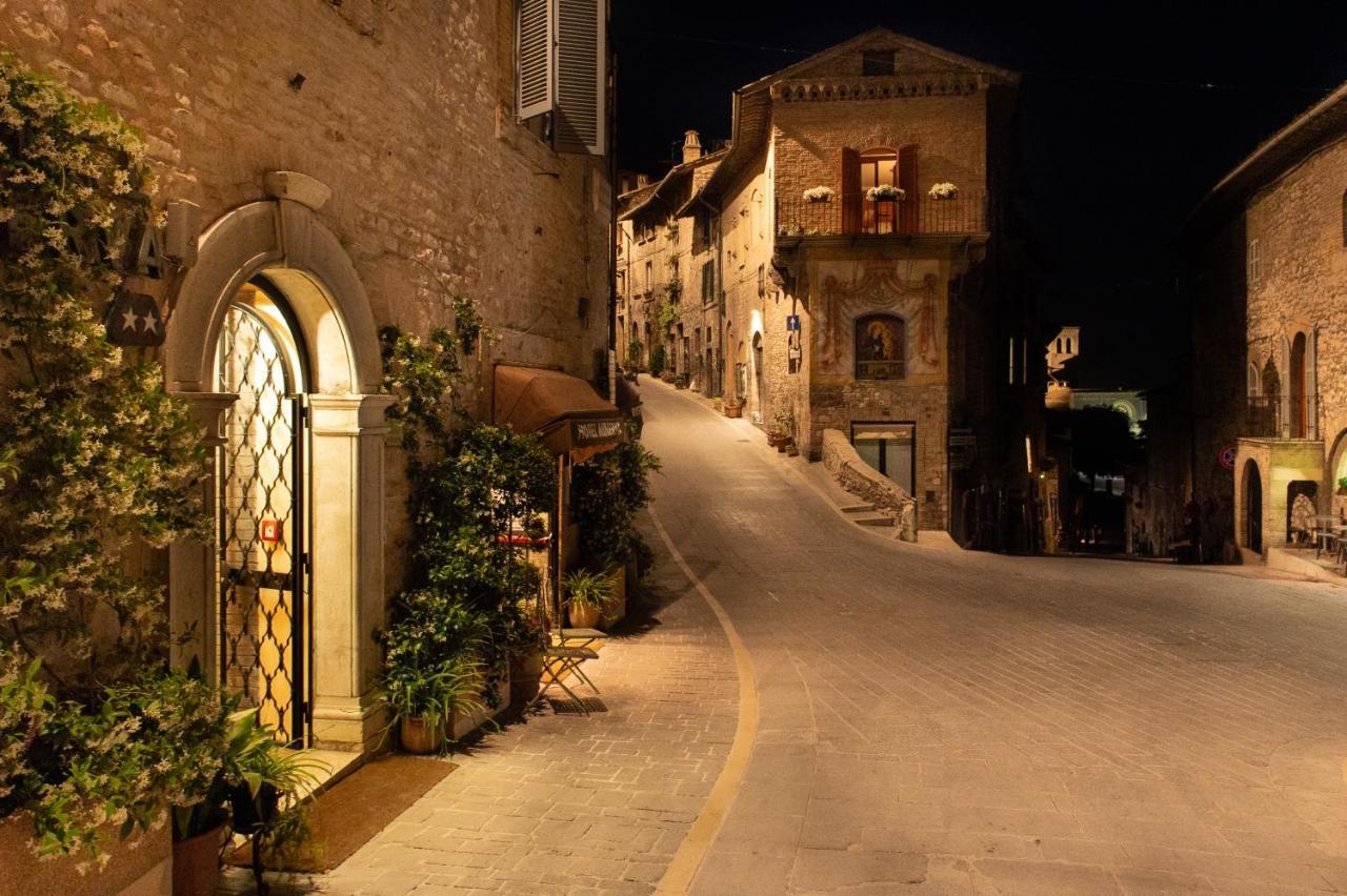Hotel Minerva Assisi Esterno foto