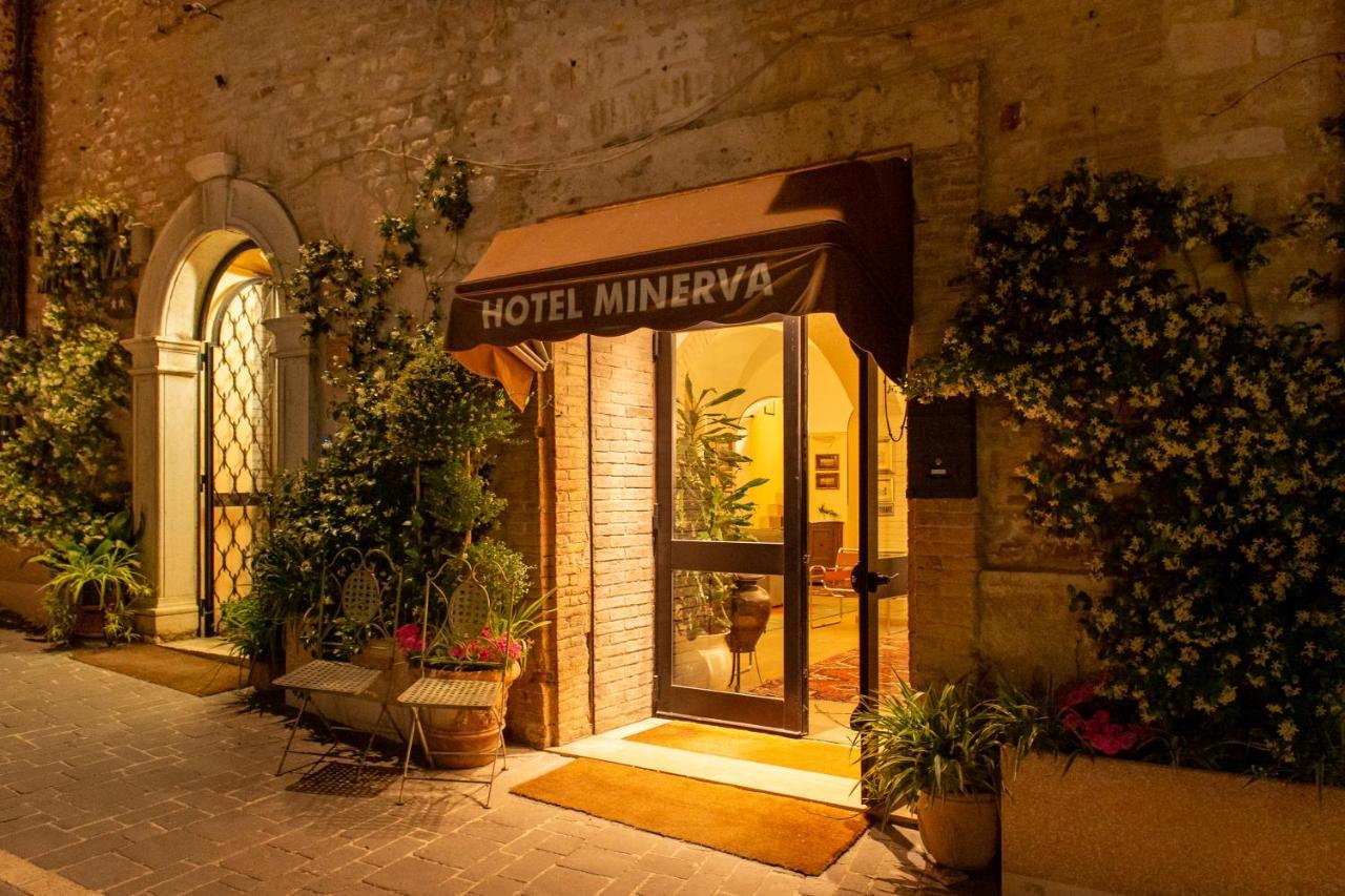 Hotel Minerva Assisi Esterno foto