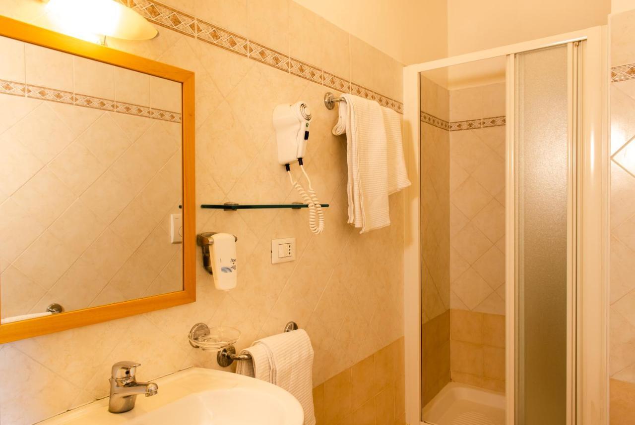 Hotel Minerva Assisi Esterno foto