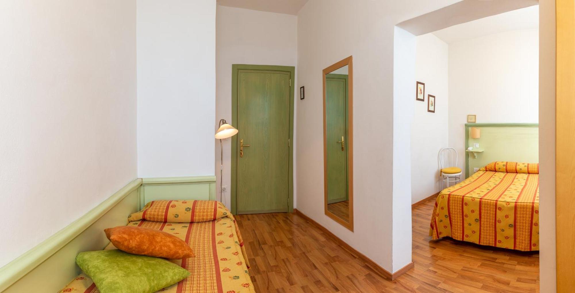Hotel Minerva Assisi Esterno foto
