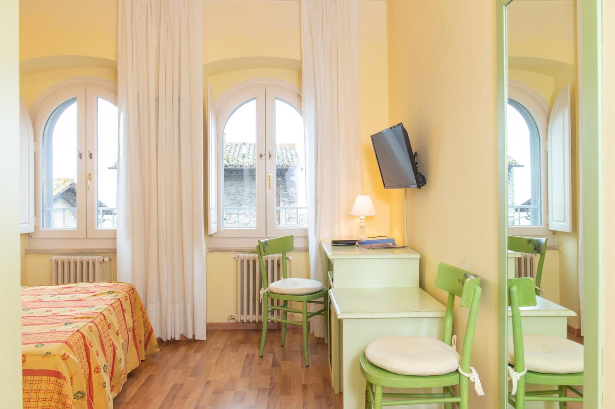 Hotel Minerva Assisi Esterno foto